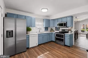 20 S Mars Dr, Sewell, NJ 08080 - Photo 11