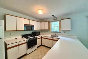 574 Barbados Dr, Monroe Township, NJ 08094 - Photo 5