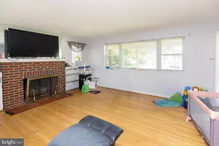 357 Nassau Ave, Paulsboro, NJ 08066 - Photo 3