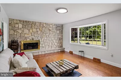 1581 Commissioners Road, Harrison Township, NJ 08062 - Photo 9