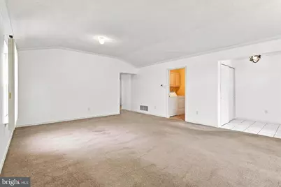 508 Saint Martin Court, Monroe Township, NJ 08094 - Photo 7