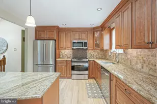 1564 Sunnyhill Ave, Monroe Township, NJ 08094 - Photo 11