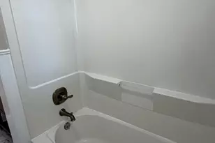 25 Theresa Ln, Monroe Township, NJ 08094 - Photo 7