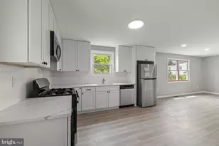 615 Fairmount Dr, Glassboro, NJ 08028 - Photo 9