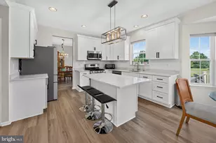 705 Elaine Dr, East Greenwich Township, NJ 08056 - Photo 13