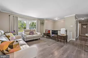 148 Holly Pkwy, Monroe Township, NJ 08094 - Photo 5