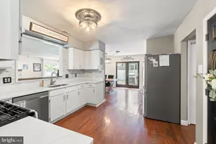 521 Revere Dr, Blackwood, NJ 08012 - Photo 9