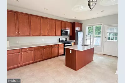 8 Mechanic Street, Swedesboro, NJ 08085 - Photo 1