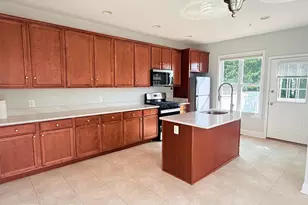 8 Mechanic St, Swedesboro, NJ 08085 - Photo 1
