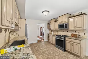 64 Lupus Ln, Sewell, NJ 08080 - Photo 13