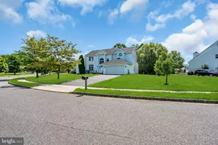1055 Huntingdon Dr, Monroe Township, NJ 08094 - Photo 5