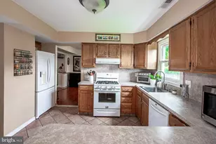 35 Williamsburg Ct, Glassboro, NJ 08028 - Photo 7