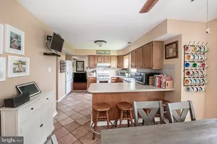 35 Williamsburg Ct, Glassboro, NJ 08028 - Photo 9