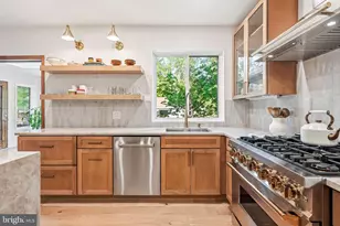 276 Greentree Rd, Sewell, NJ 08080 - Photo 9