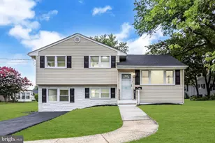 11 Pleasant Valley Dr, West Deptford Township, NJ 08096 - Photo 1