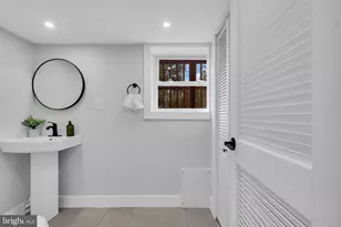11 Pleasant Valley Dr, West Deptford, NJ 08096 - Photo 19