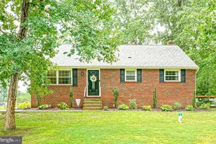 470 Prosser Ave, Monroe Township, NJ 08094 - Photo 1