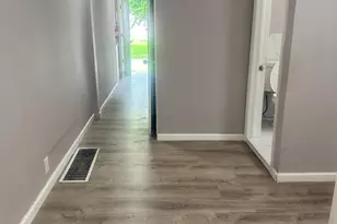 101 W Buck St, Paulsboro, NJ 08066 - Photo 5
