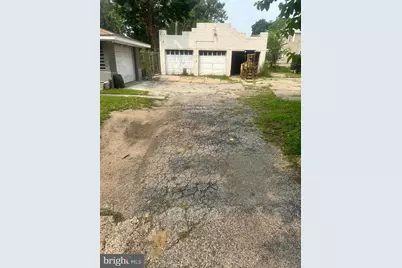 101 W Buck Street #APT A, Paulsboro, NJ 08066 - Photo 9