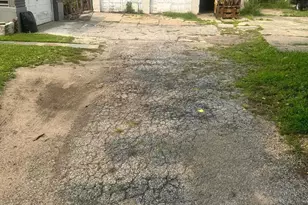 101 W Buck St, Paulsboro, NJ 08066 - Photo 9