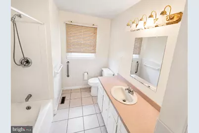 300 Wilson Avenue, Woodbury Heights, NJ 08097 - Photo 5