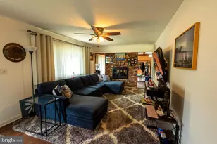 301 Lincoln Ave, Paulsboro, NJ 08066 - Photo 3