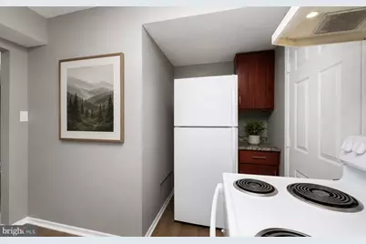 210 W Buck Street, Paulsboro, NJ 08066 - Photo 11