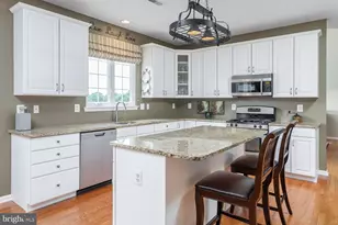 1104 Jasmine Ct, Harrison Township, NJ 08062 - Photo 7