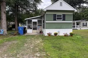 635 Newport Dr, Harrison Township, NJ 08062 - Photo 3