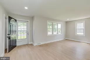 160 E Monmouth Ave, Sewell, NJ 08080 - Photo 5
