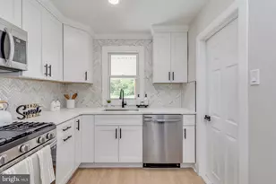 160 E Monmouth Ave, Sewell, NJ 08080 - Photo 9