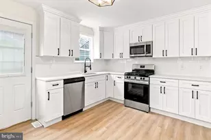 421 Beacon Ave, Paulsboro, NJ 08066 - Photo 11