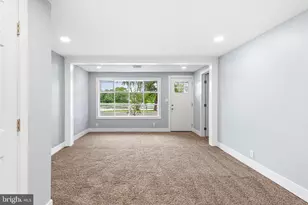 2105 Lakeside Dr, Monroe Township, NJ 08094 - Photo 9