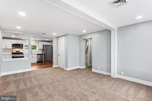 2105 Lakeside Dr, Monroe Township, NJ 08094 - Photo 7