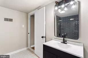 65 MacArthur Ave, Franklin Township, NJ 08322 - Photo 23