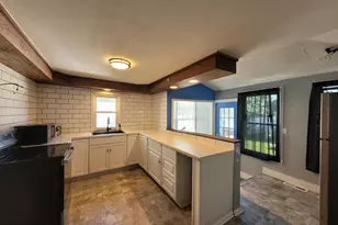31 Mechanic St, Logan Township, NJ 08014 - Photo 9