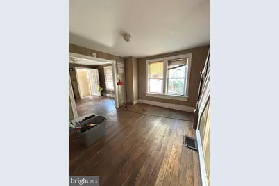227 W Adams Street, Paulsboro, NJ 08066 - Photo 5