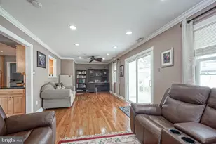 908 N Beecham Rd, Monroe Township, NJ 08094 - Photo 17
