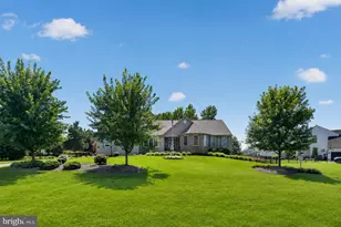 15 Skyline Cir, Sewell, NJ 08080 - Photo 1