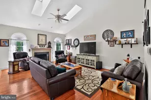 15 Skyline Cir, Sewell, NJ 08080 - Photo 11