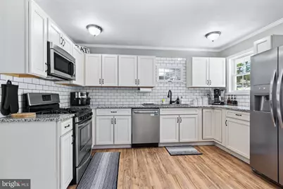 570 Greenbriar Drive, Monroe Township, NJ 08094 - Photo 11