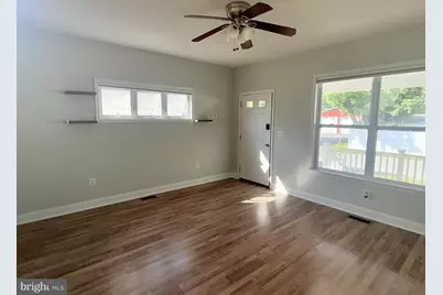 8 Mechanic Street, Swedesboro, NJ 08085 - Photo 3