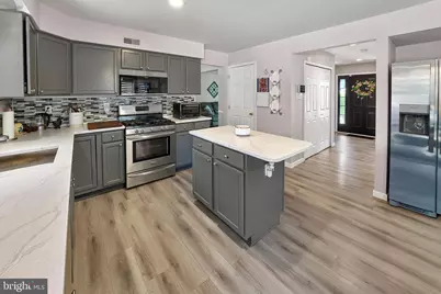 33 Salisbury Way, Logan Township, NJ 08085 - Photo 11