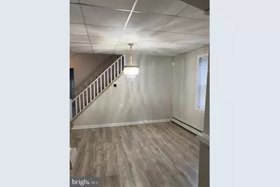 110 W Monroe Street, Paulsboro, NJ 08066 - Photo 5
