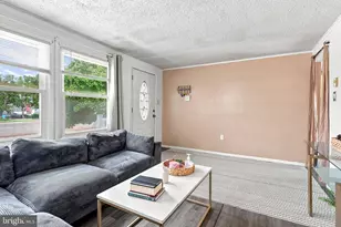 205 Lincoln Ave, Paulsboro, NJ 08066 - Photo 9
