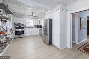 523 W Broad St, Greenwich Township, NJ 08027 - Photo 19