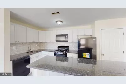 300 Broadway #C4, Westville, NJ 08093 - Photo 5