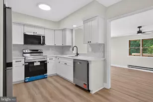 27 Tallowood Dr, Glassboro, NJ 08028 - Photo 17