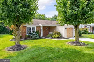 39 Knollwood, Deptford, NJ 08096 - Photo 1