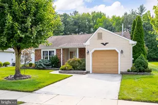 39 Knollwood, Deptford, NJ 08096 - Photo 3